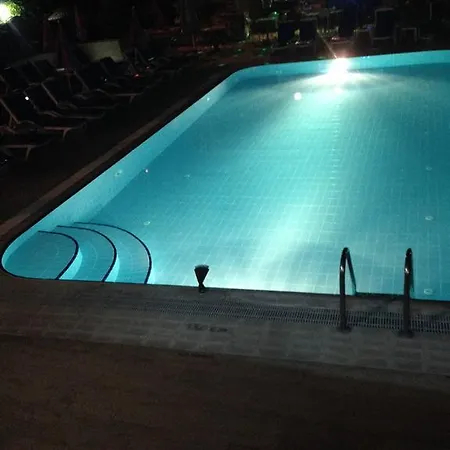 Ξενοδοχείο με διαμερίσματα Truva Apart