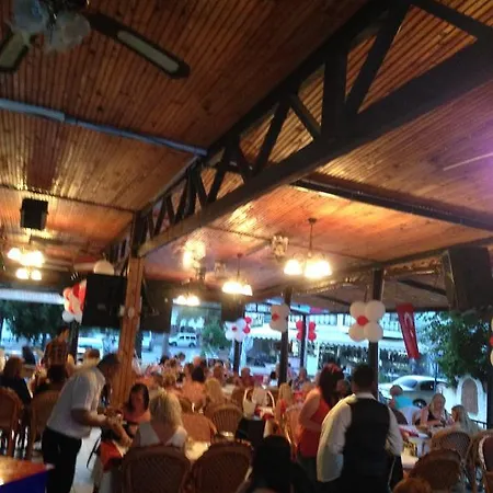 Ξενοδοχείο με διαμερίσματα Truva Apart