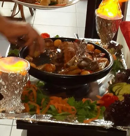 Ξενοδοχείο με διαμερίσματα Truva Apart 3*