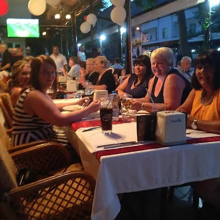 Lejlighedshotel Truva Apart 3*