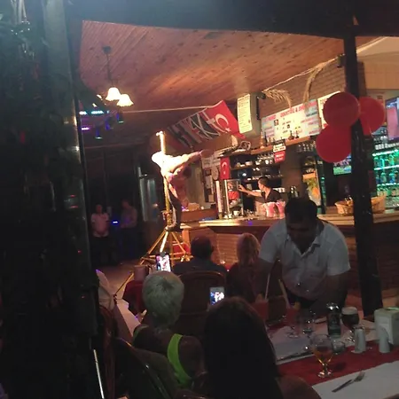 Lejlighedshotel Truva Apart 3*